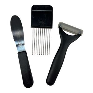 Pampered Chef Serrated Spreader #1641 Hold N' Slice #1101 Julienne Peeler #1115